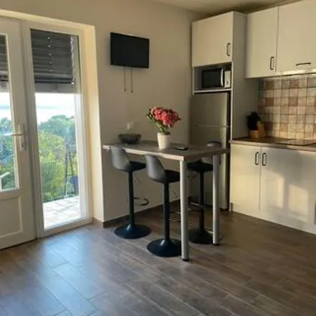 Zsolna Διαμέρισμα Balatonfůzfő